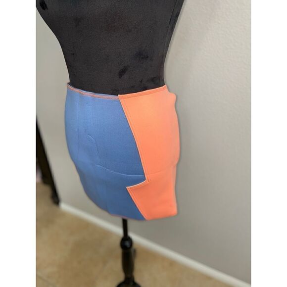 Nasty Gal Scuba Mini Skirt, SZ M - Picture 3 of 4